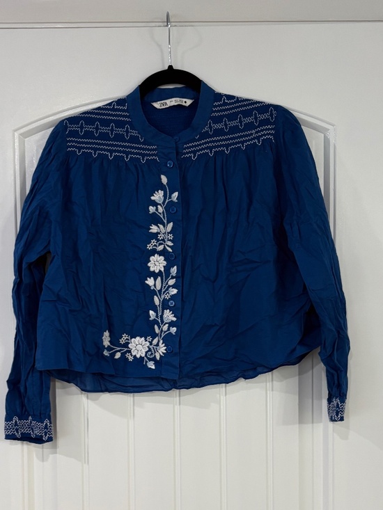 Zara Tops - Zara button up long sleeve
